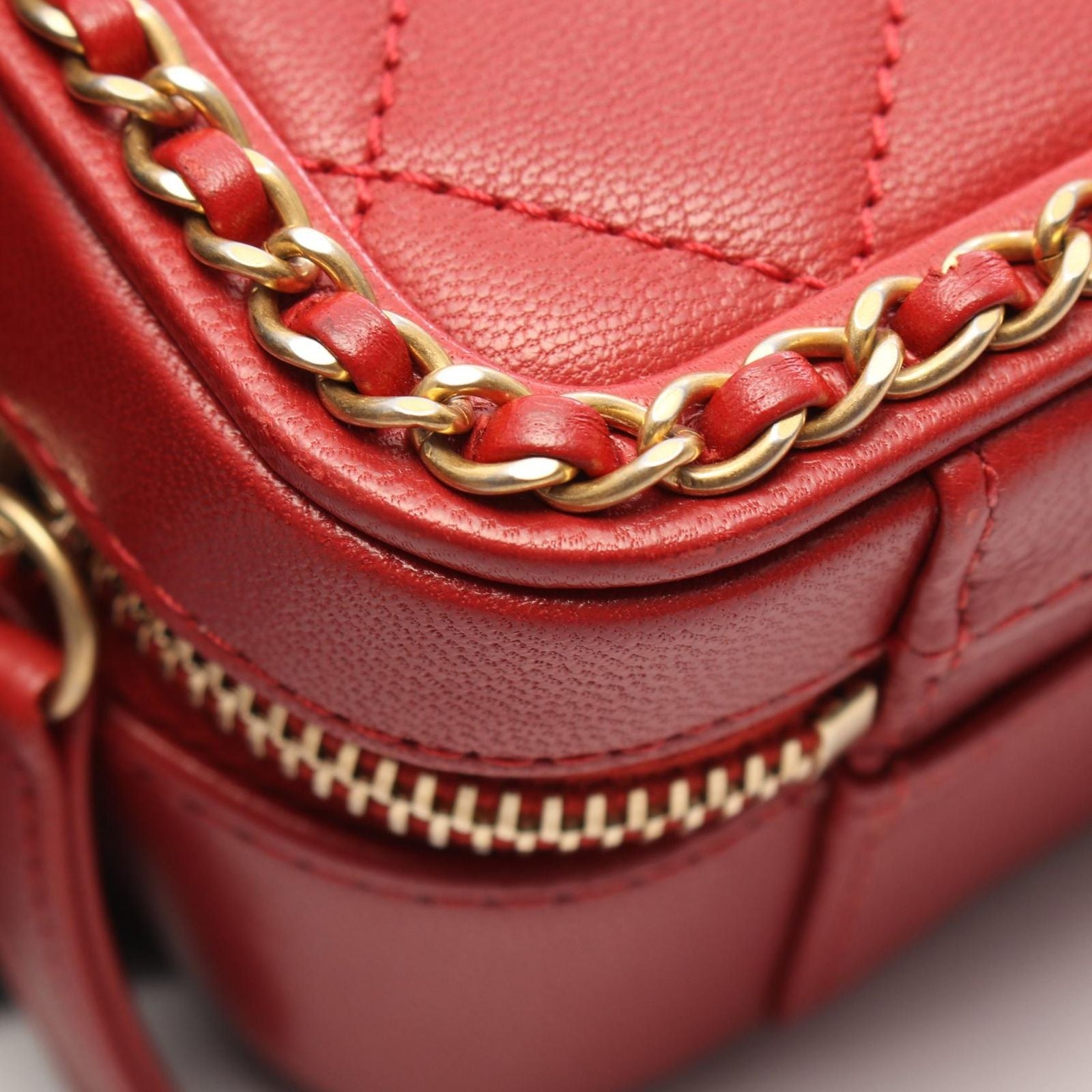 Chanel Shoulder Bag CC Filigree 2-Way Red Leather CC Quilted Vanity Chain — view 6