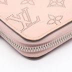 Louis Vuitton Round Wallet Zippy Mahina Magnolia Leather — view 9