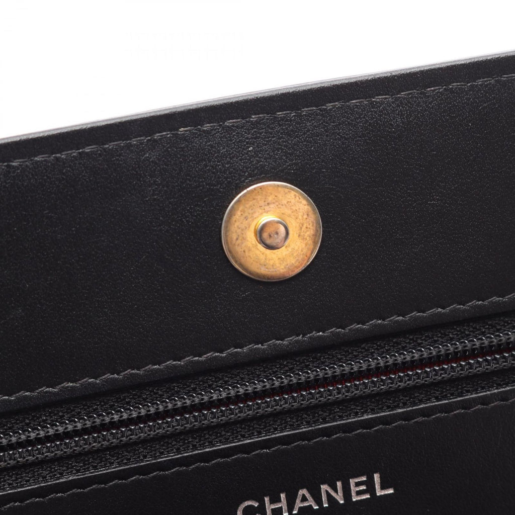 Chanel Shoulder Bag Gabrielle Black Leather Quilted Chain Wallet — view 9