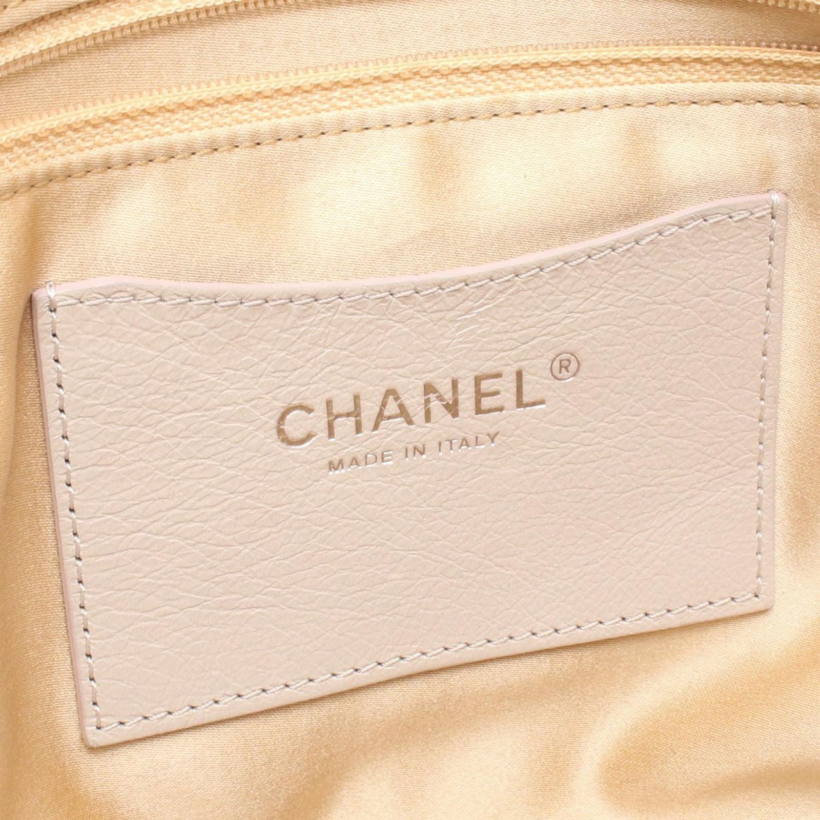 Chanel Shoulder Bag Ultra Stitch Bag Gray Leather — view 4
