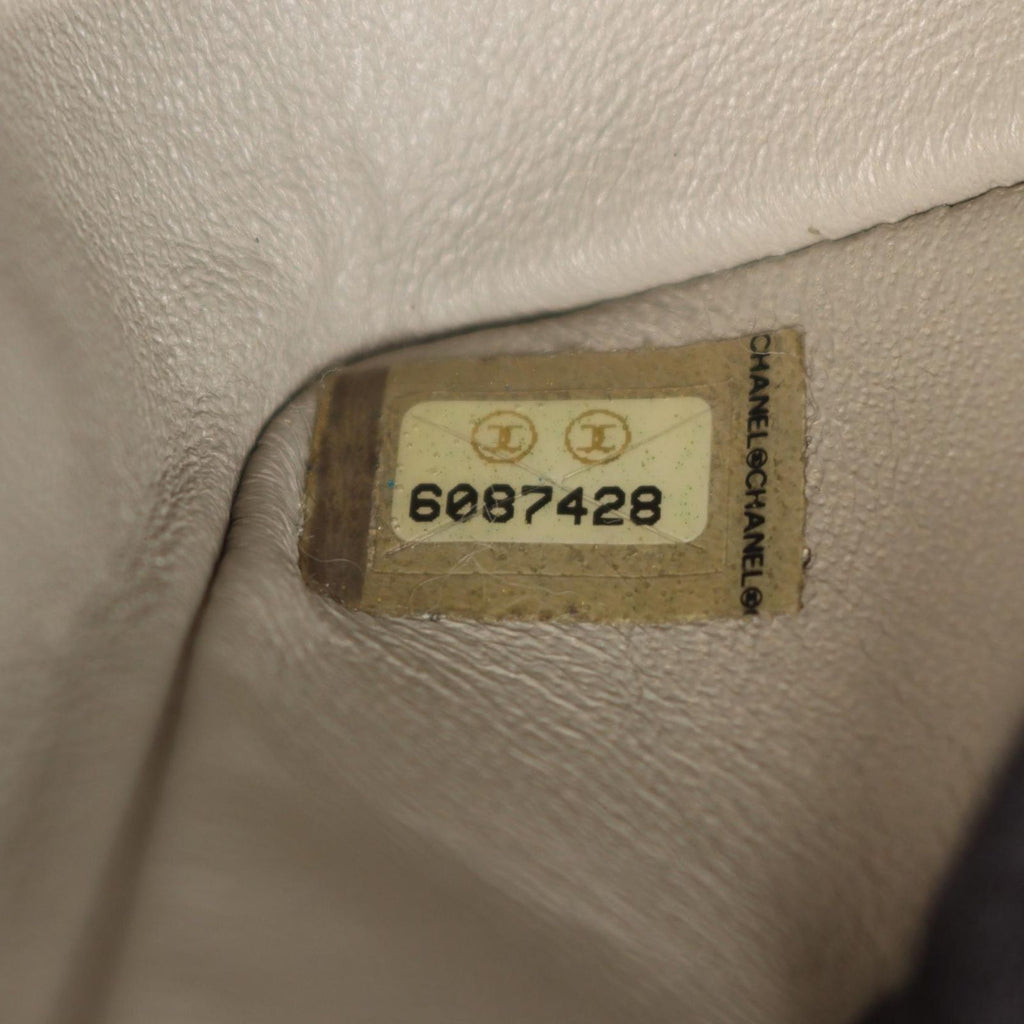 Chanel Shoulder Bag Quilted Double Flap Light Gray Lambskin Chain — view 5