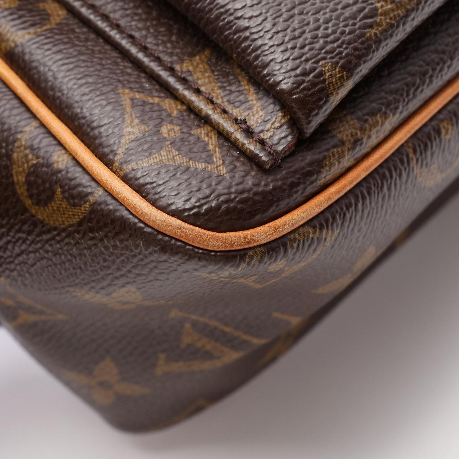 Louis Vuitton Shoulder Bag Viva City PM Canvas Leather — view 9