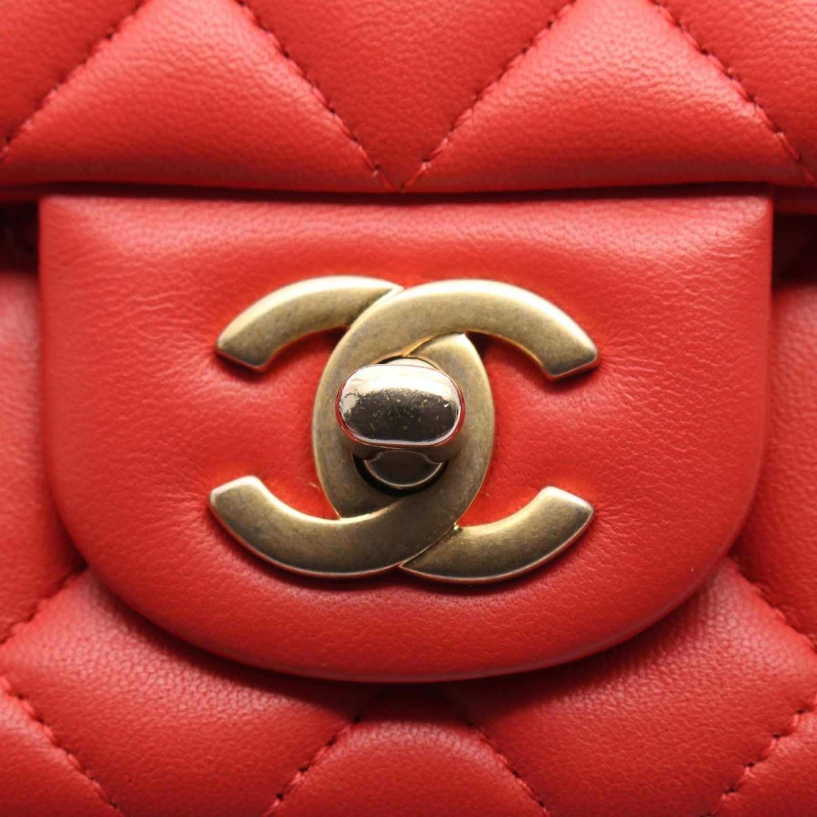 Chanel Shoulder Bag Mini Quilted 20 Red Lambskin Chain — view 7