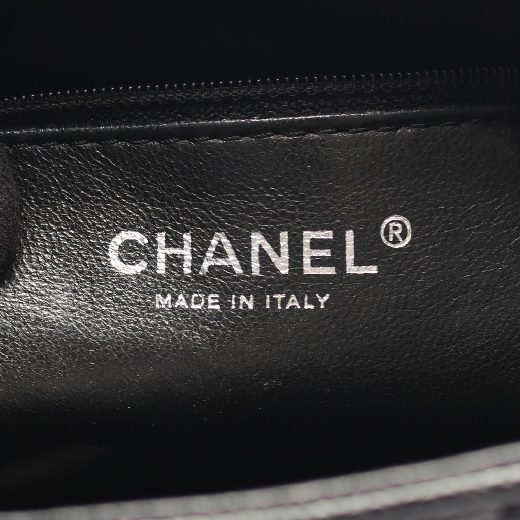 Chanel Tote Reissue Black Caviar Leather — view 4