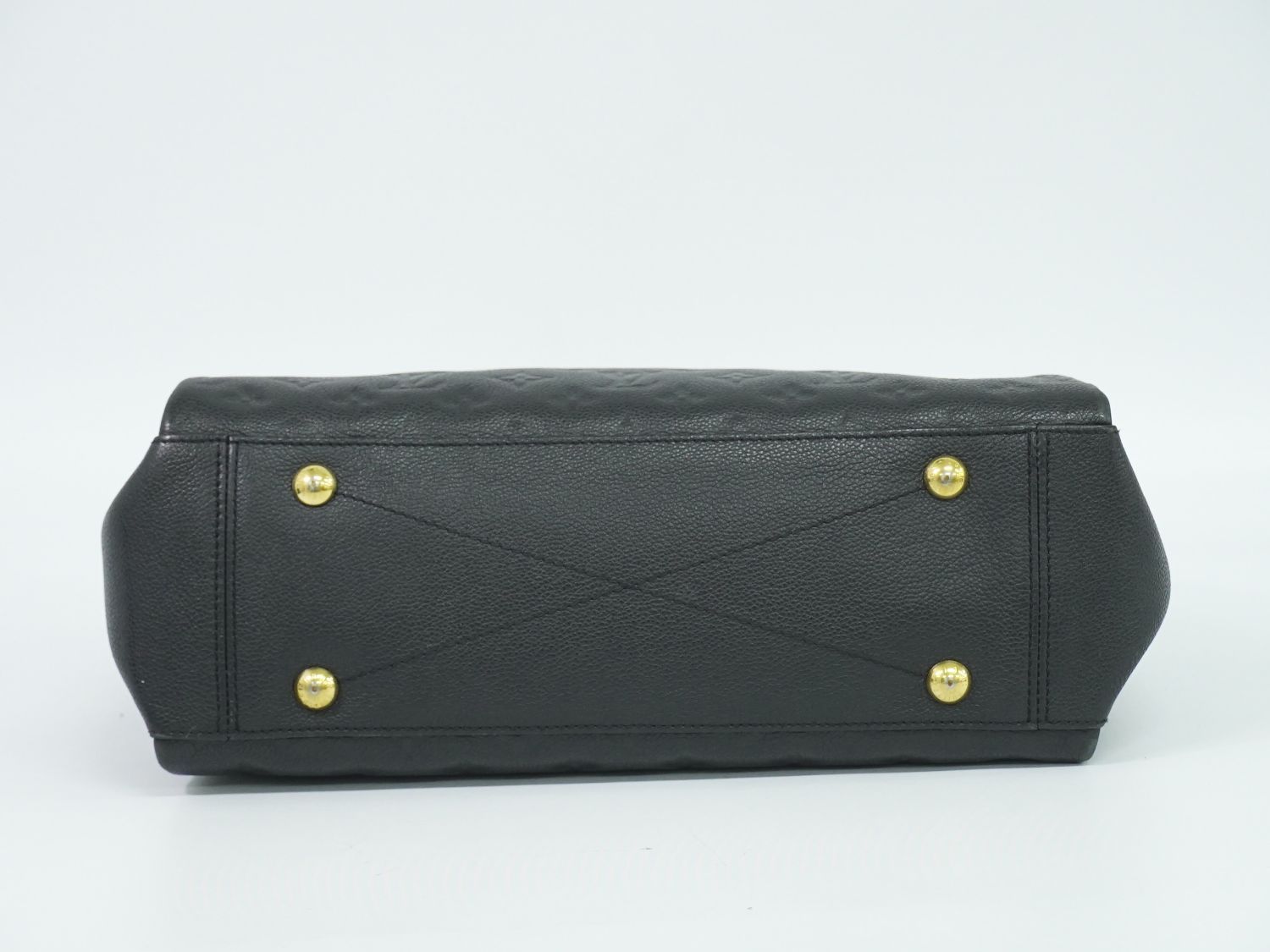 Louis Vuitton LV Calf MM Monogram Empreinte Leather Shoulder Bag Tote Noir — view 3
