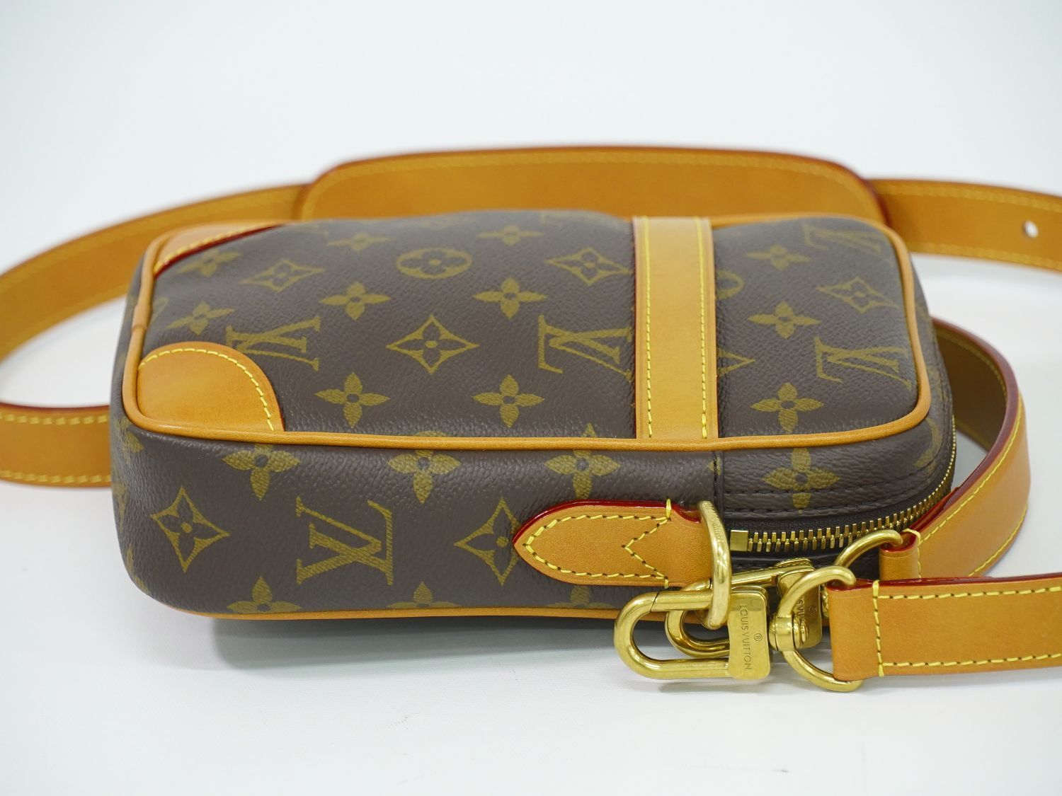 Louis Vuitton LV Danube Monogram Archive 2-Way Shoulder Bag Brown — view 4