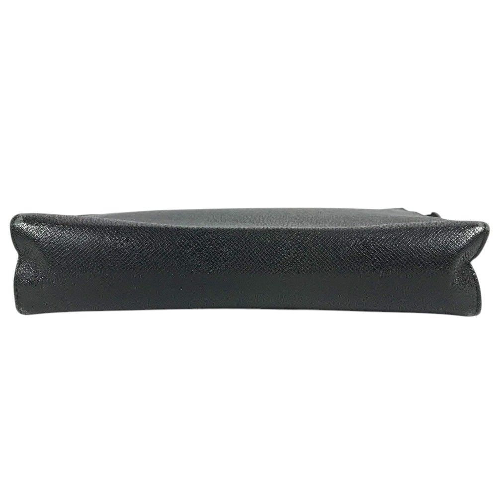 Louis Vuitton Clutch Pochette Voyage Taiga Leather Ardoise Black — view 4
