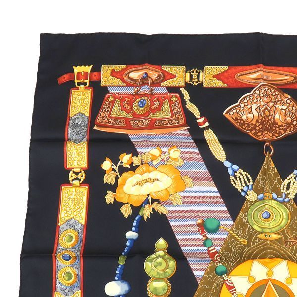 Hermes Carre 90 Scarf — view 5