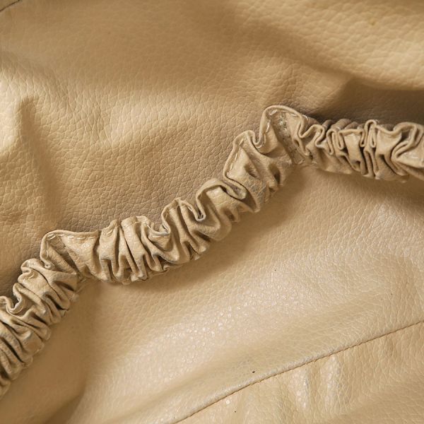 Louis Vuitton Monogram Cosmetic Pouch 28 — view 7