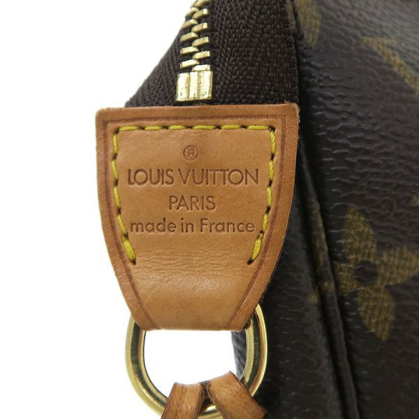 Louis Vuitton Monogram Pouch — view 9