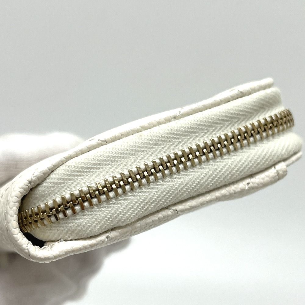 Chanel Coin Case Classic Zip Caviar Leather White — view 7