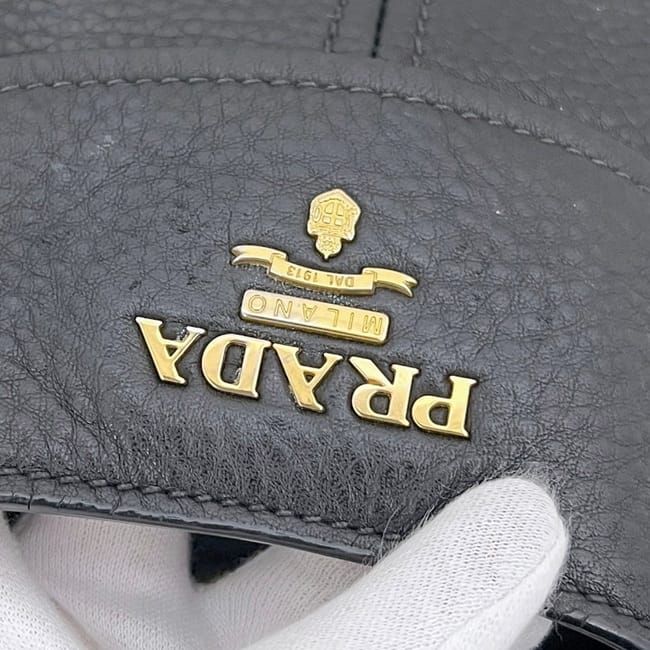 Prada Tote Black Nero Vitello Daino Leather 146 B Shoulder Logo — view 8