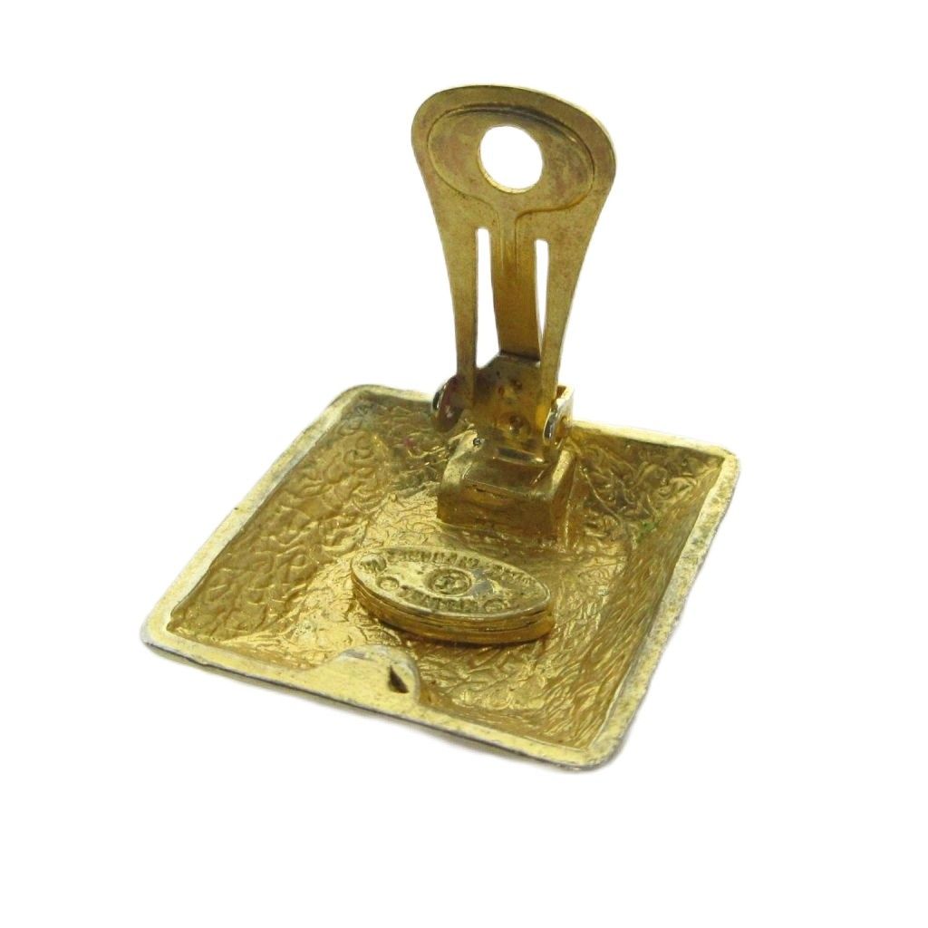 Chanel Vintage Earrings Clip on CC Logo Square Gold — view 4