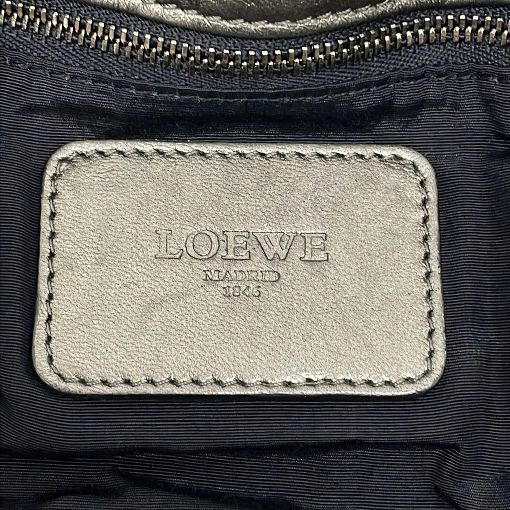 Loewe Tote Metallic Gray Anagram Leather — view 8