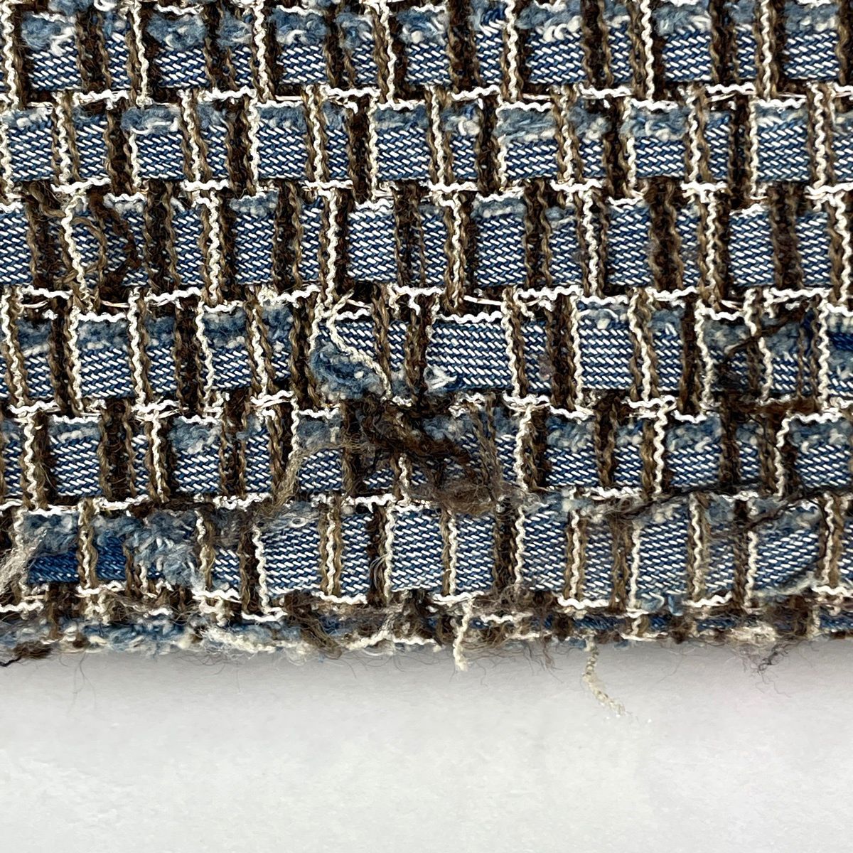 Chanel CC Logo Chain Shoulder Bag Denim Fabric Blue — view 5
