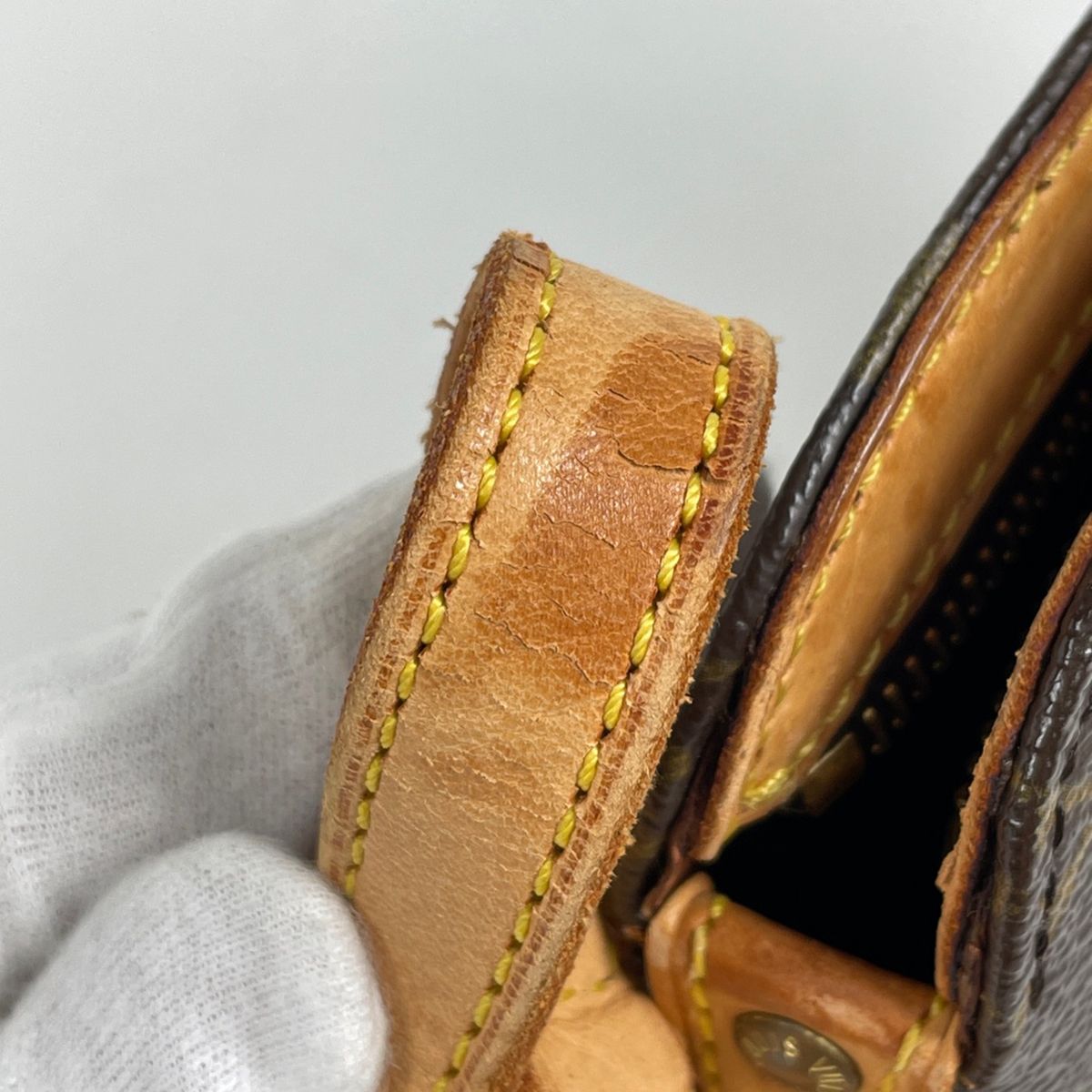 Louis Vuitton Drew Shoulder Bag Monogram Brown — view 5