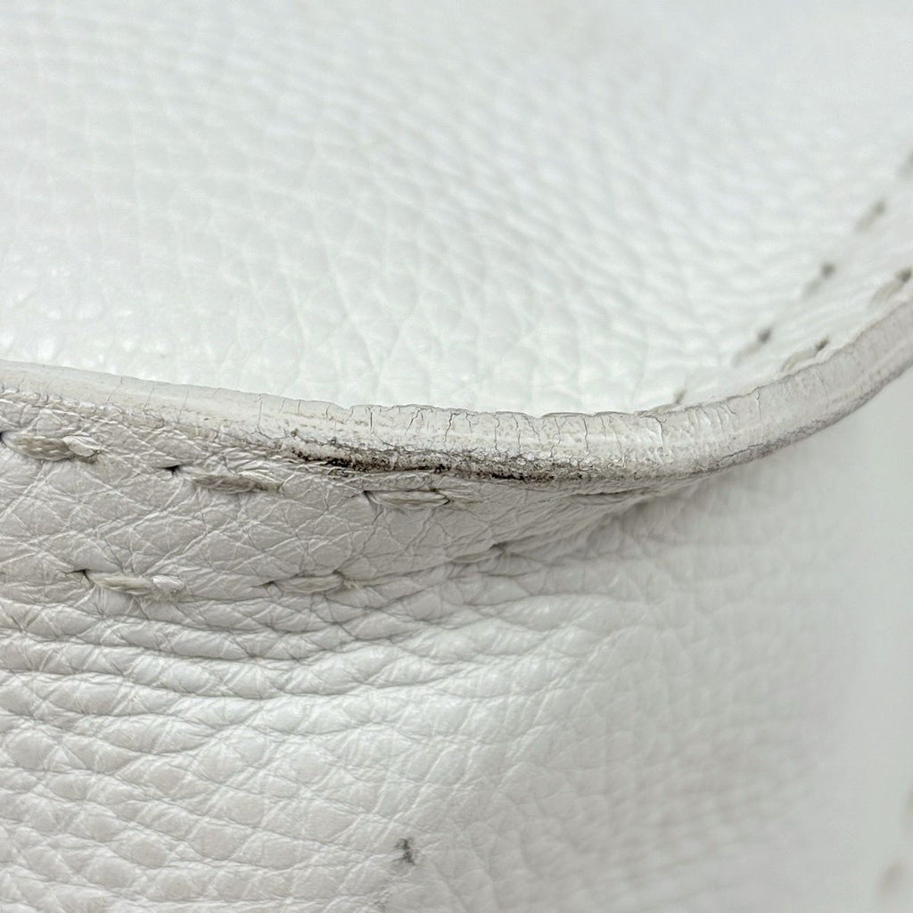 Fendi Selleria Shoulder Bag Leather White — view 3