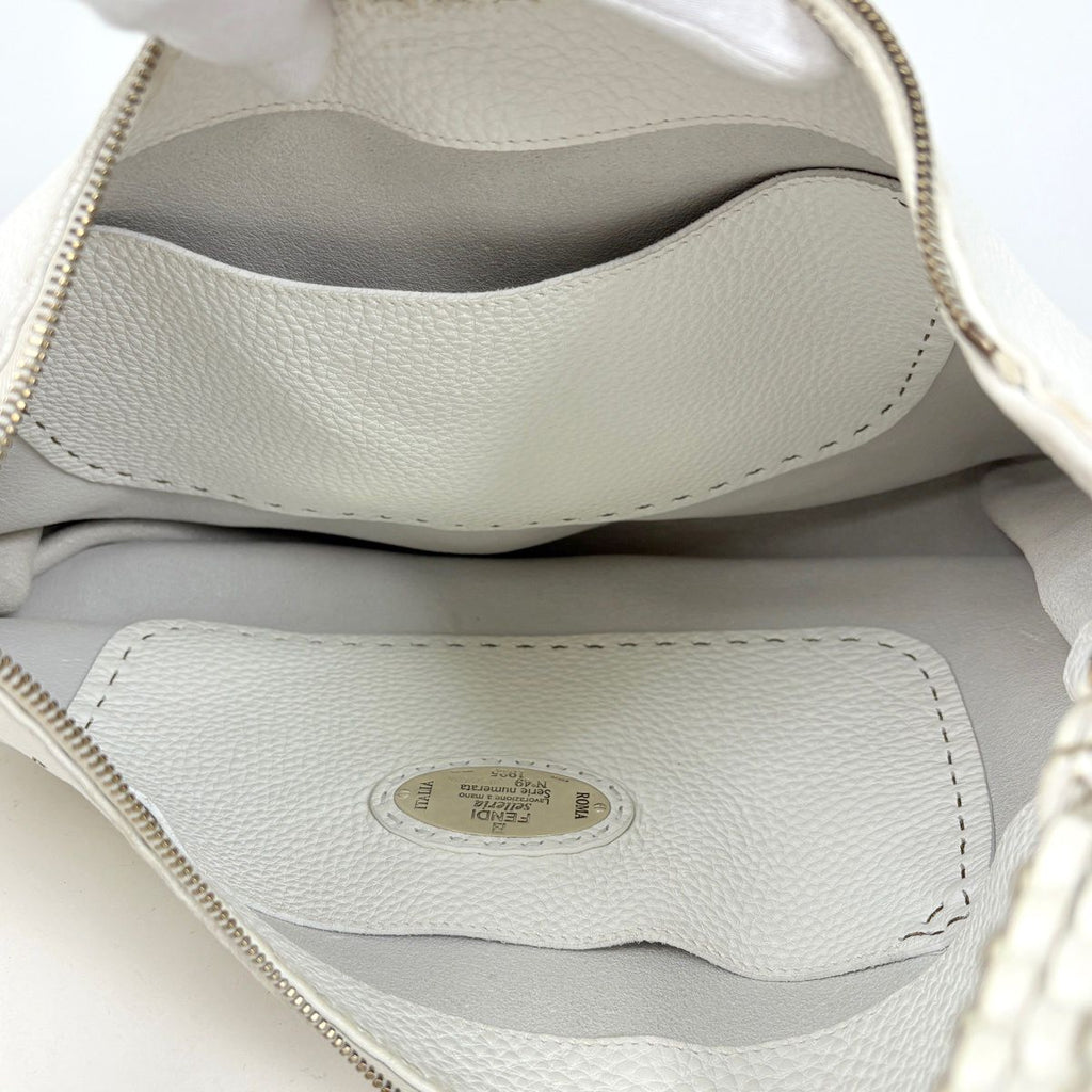 Fendi Selleria Shoulder Bag Leather White — view 8