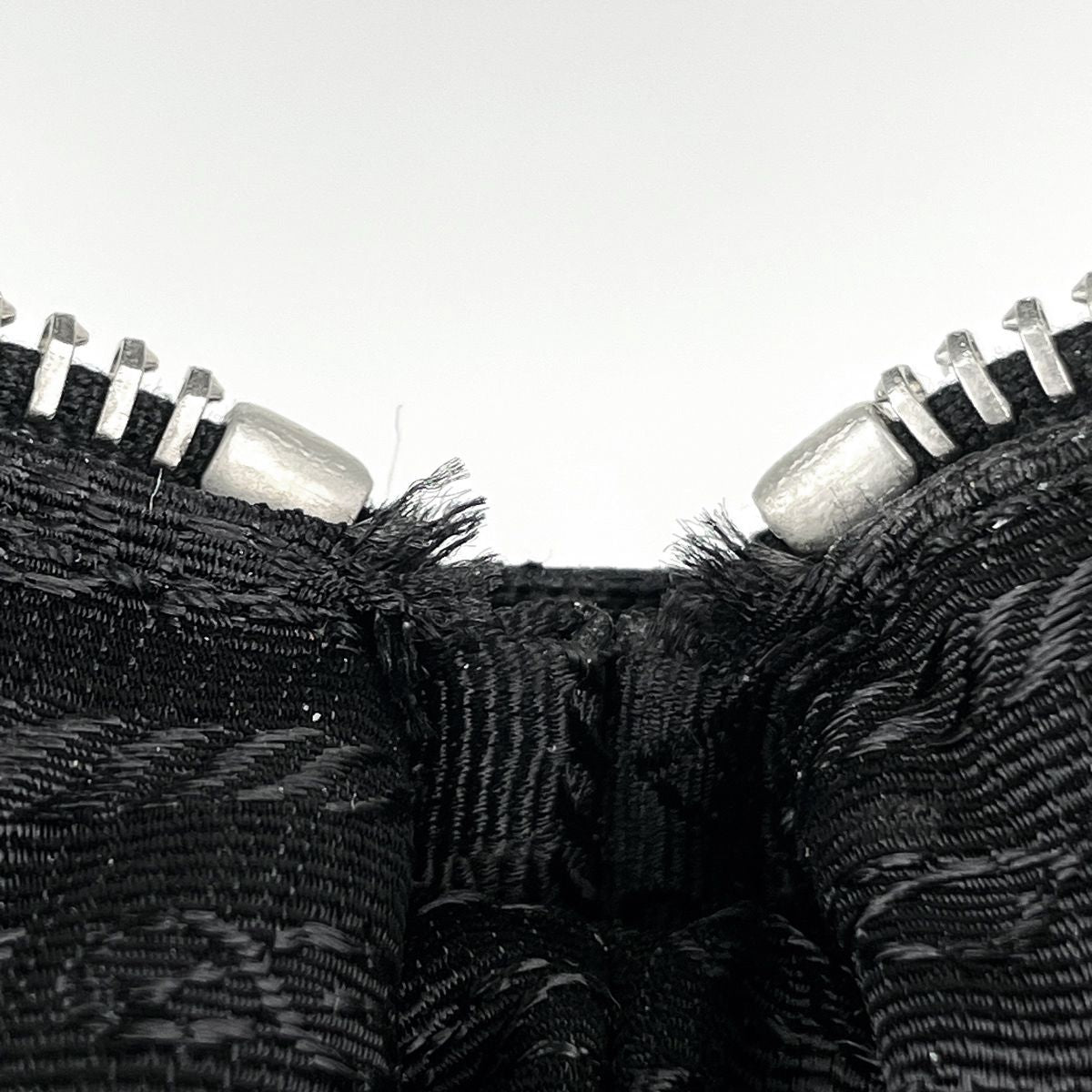 Prada Shoulder Bag Nylon Nero — view 9