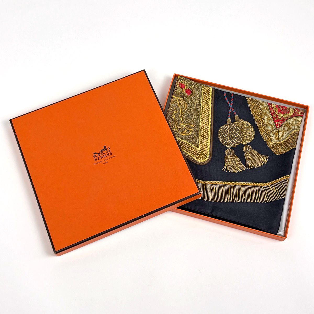 Hermes Carre 90 Poste Et Cavalerie Saber Decorative Bag Scarf Silk Black — view 5