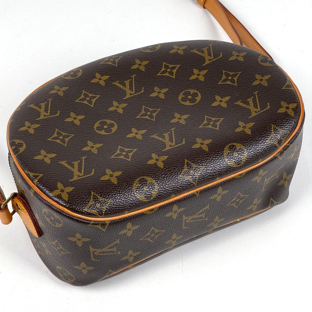 Louis Vuitton Blois Crossbody Shoulder Bag Monogram Brown — view 2
