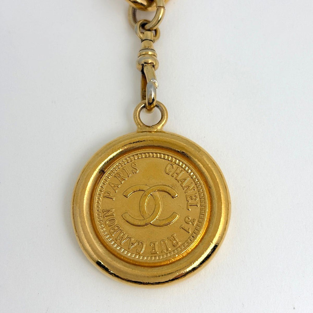 Chanel CC Logo Chain Belt Gold Plated — view 3