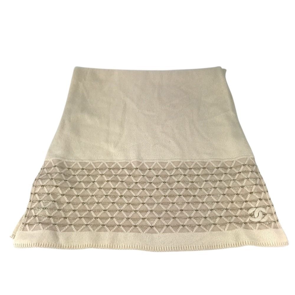 Chanel Scarf CC Logo Cashmere Beige — view 3