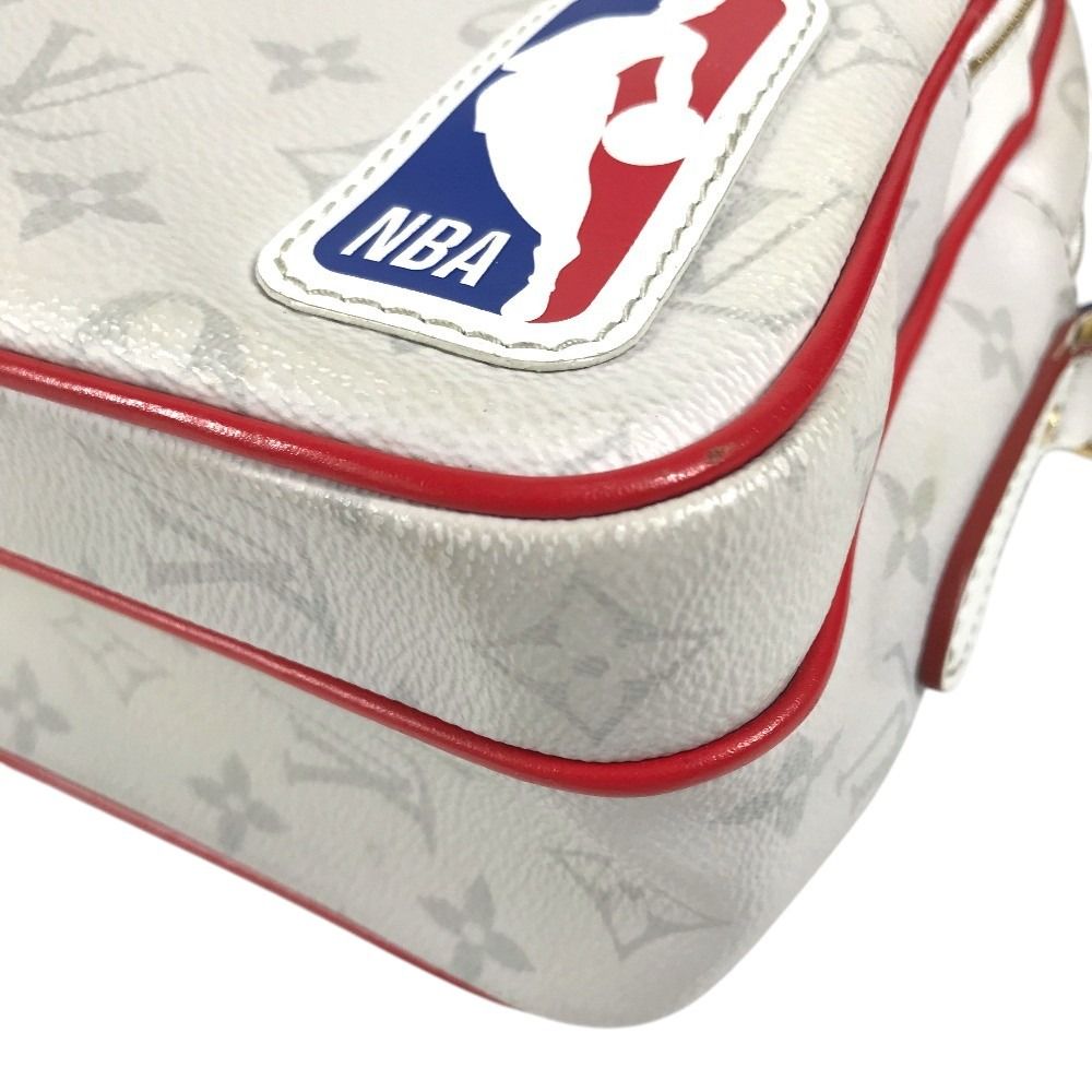 Louis Vuitton Shoulder Bag Nile Messenger PM Monogram Canvas White — view 6