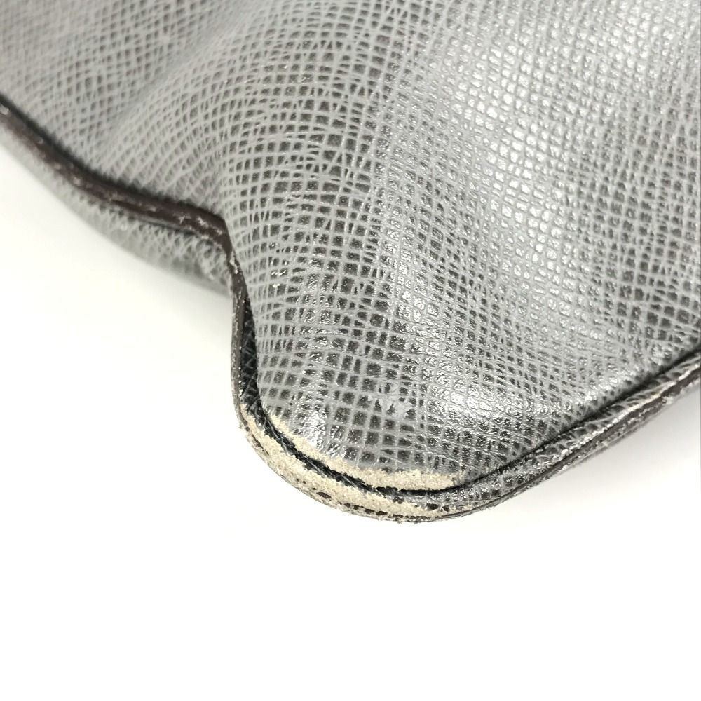 Louis Vuitton Shoulder Bag Sasha Taiga Leather Glacier Gray — view 6