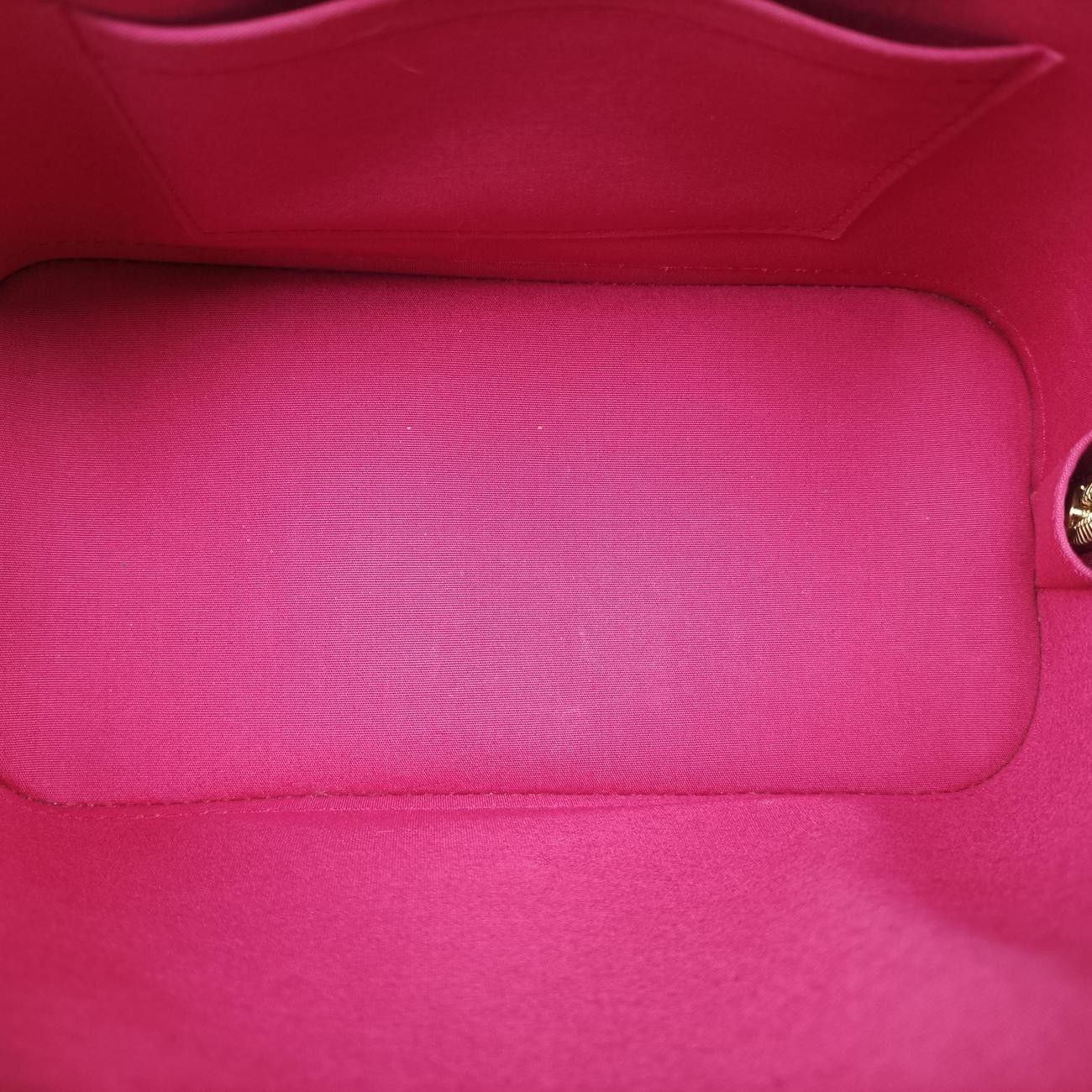 Louis Vuitton Alma BB Pomme D'amour Monogram Vernis Handbag — view 9