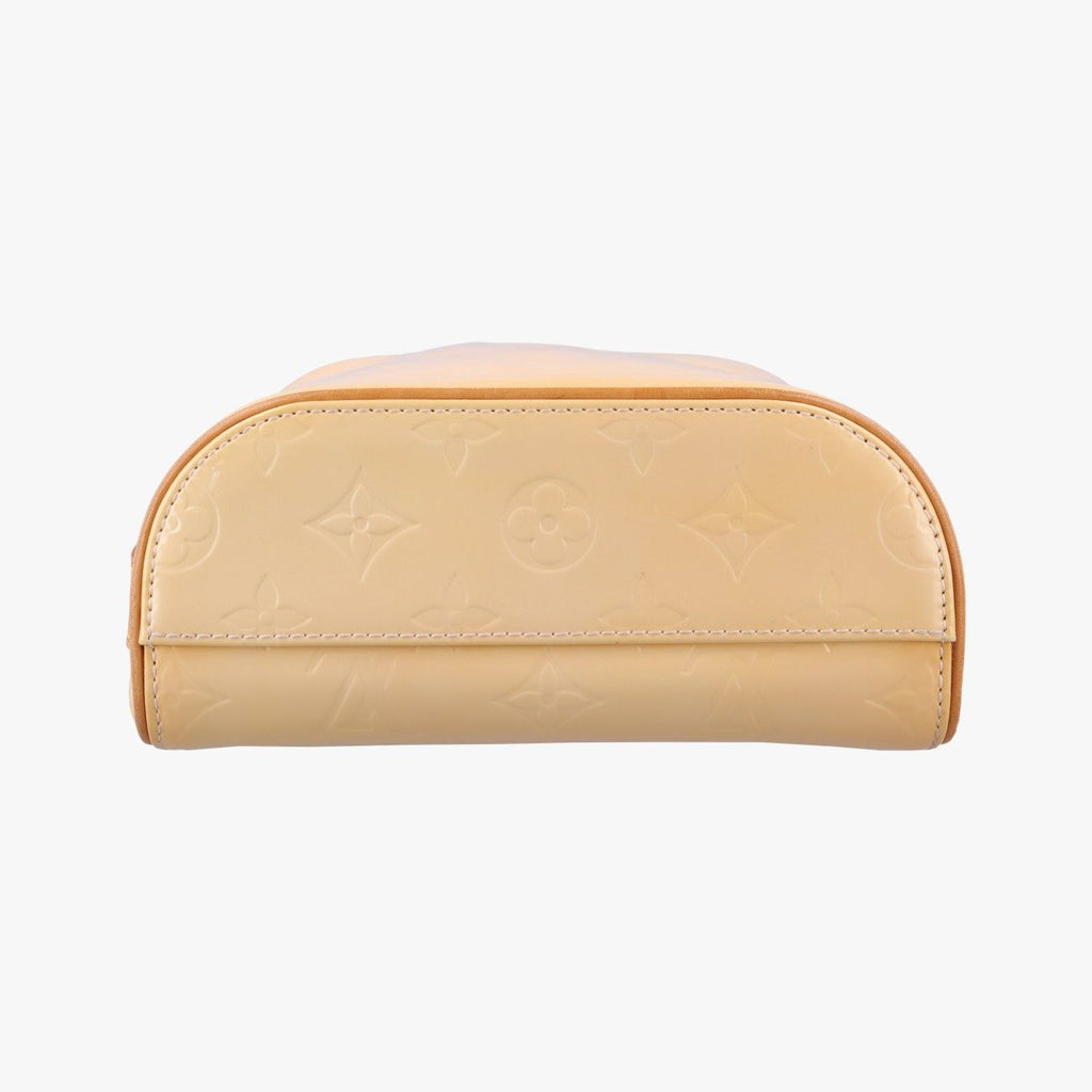 Louis Vuitton Sullivan Vertical Marshmallow Pink Vernis Shoulder — view 3