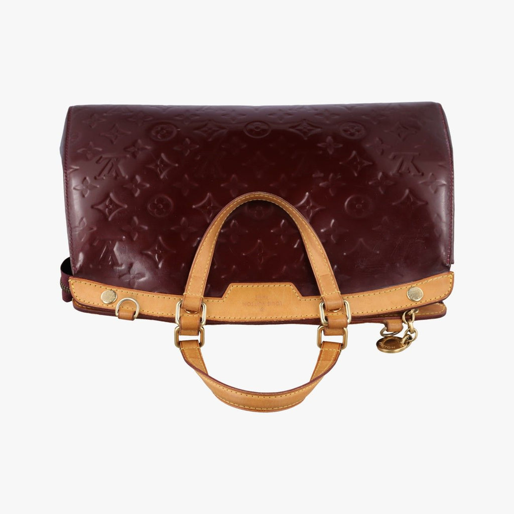 Louis Vuitton Blair MM Amarante Vernis Shoulder — view 8