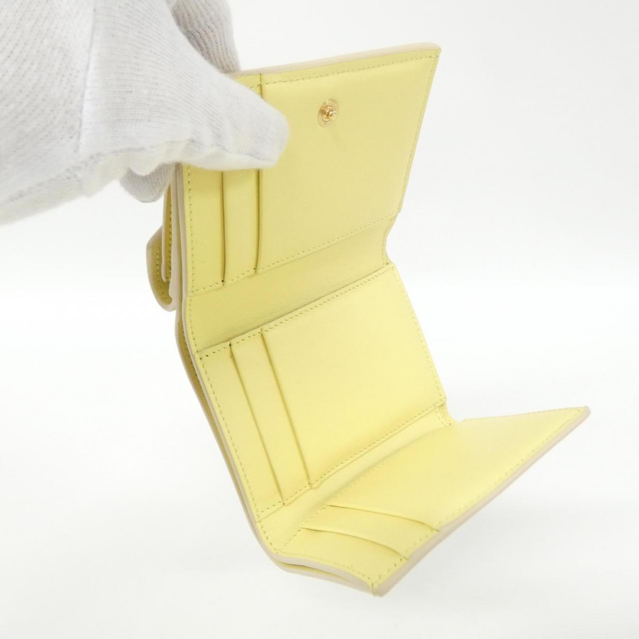 Fendi FF Diamond Wallet — view 5