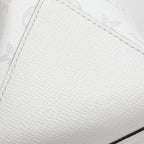 Louis Vuitton Taiga Rama Weekend Tote — view 3