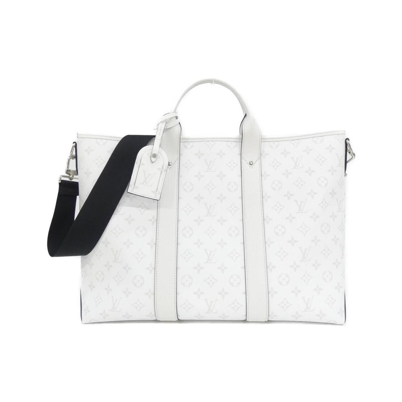 Louis Vuitton Taiga Rama Weekend Tote