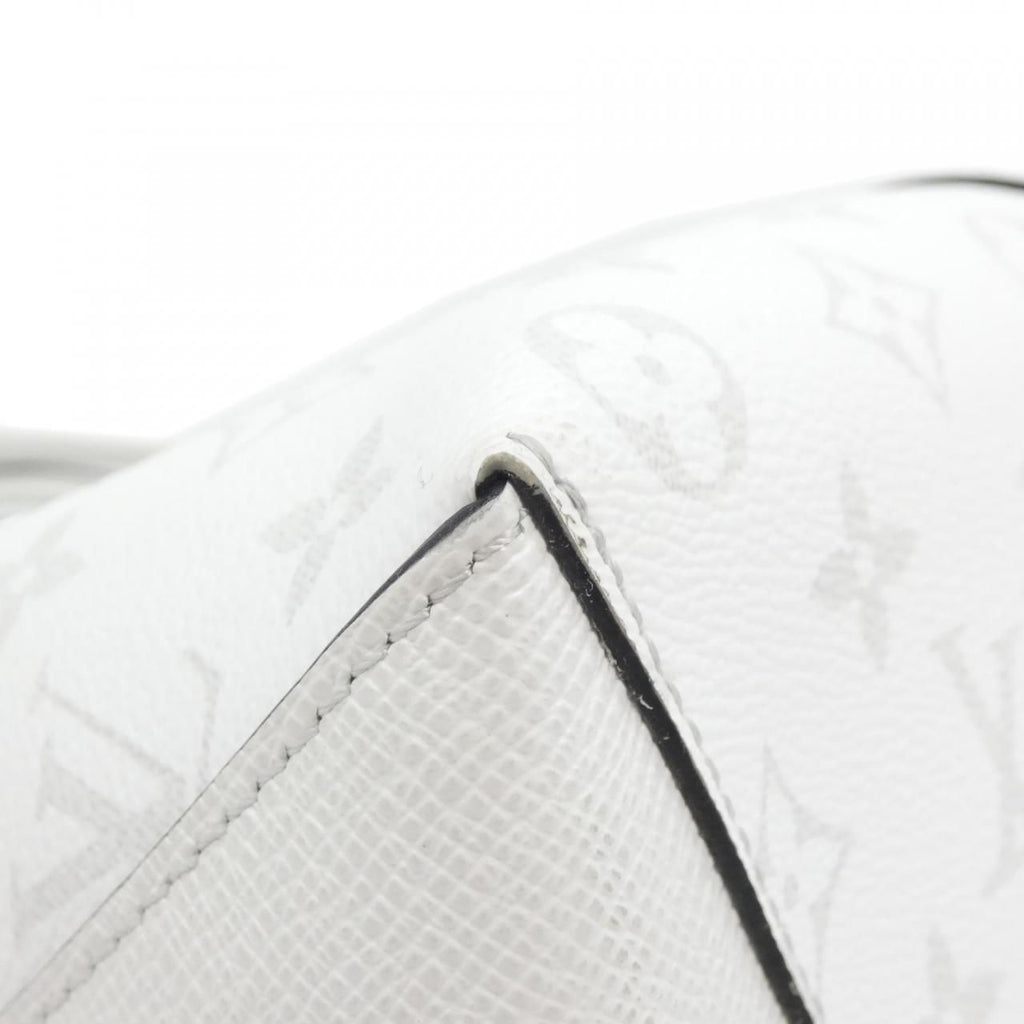 Louis Vuitton Taiga Rama Weekend Tote — view 2
