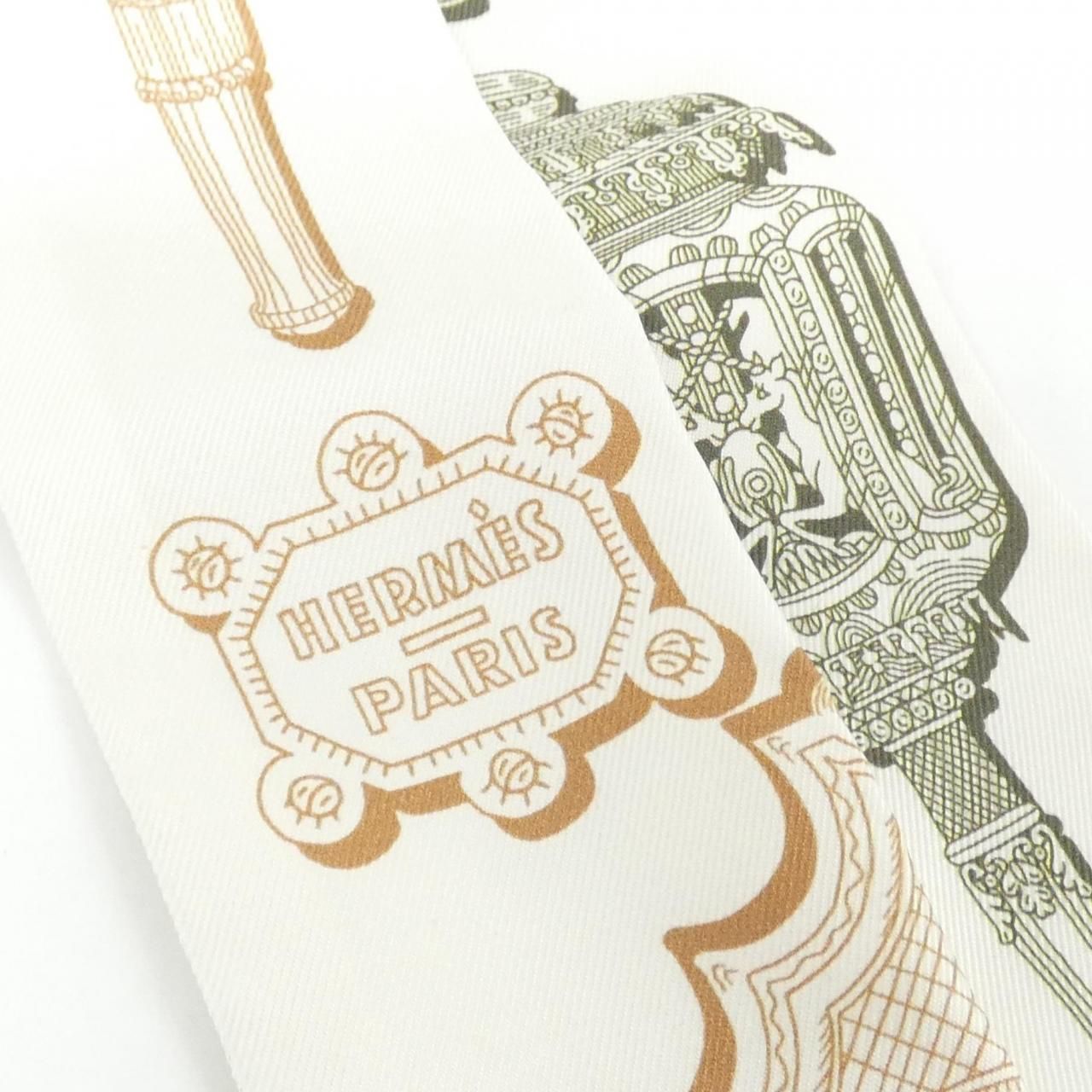 Hermes Merveilleuses Lanternes Twill Scarf — view 3
