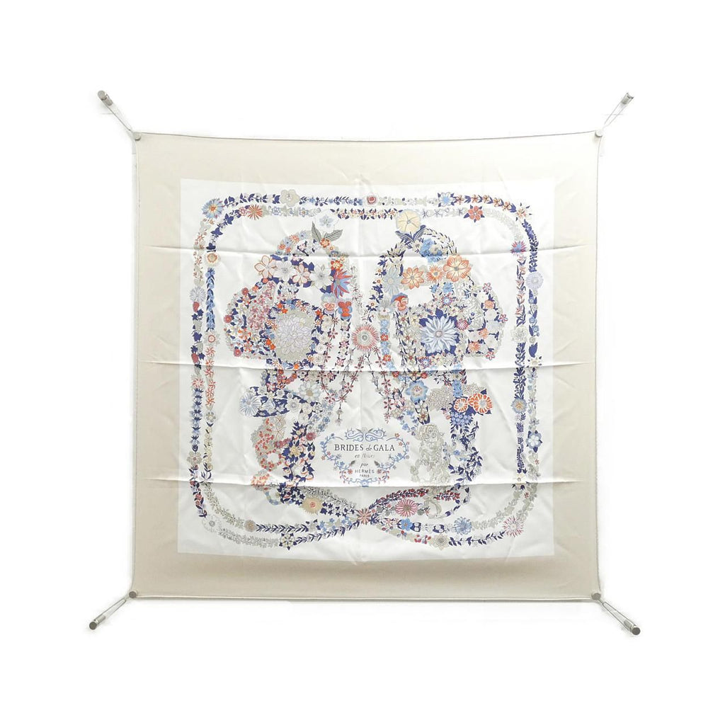 Hermes Brides de Gala en Fleurs Carre Scarf