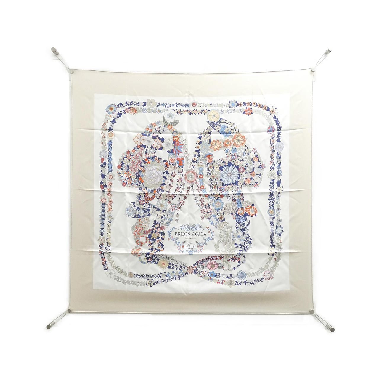 Hermes Brides de Gala en Fleurs Carre Scarf