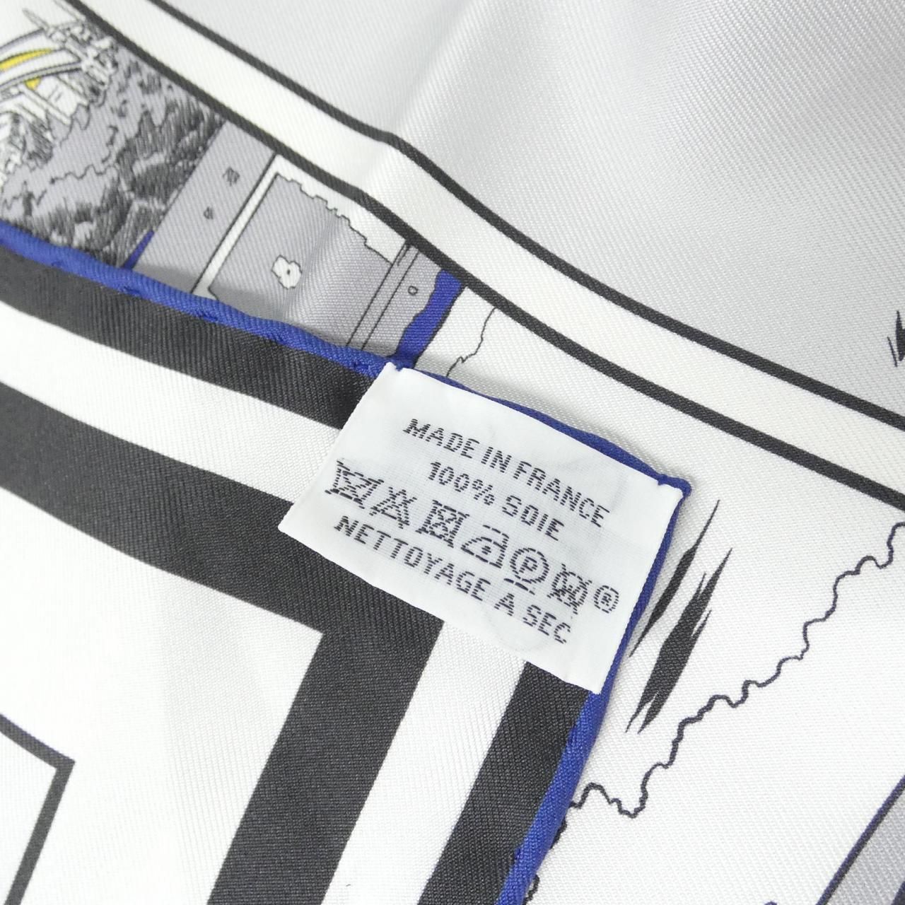 Hermes Wow Carre Double Face Scarf — view 5