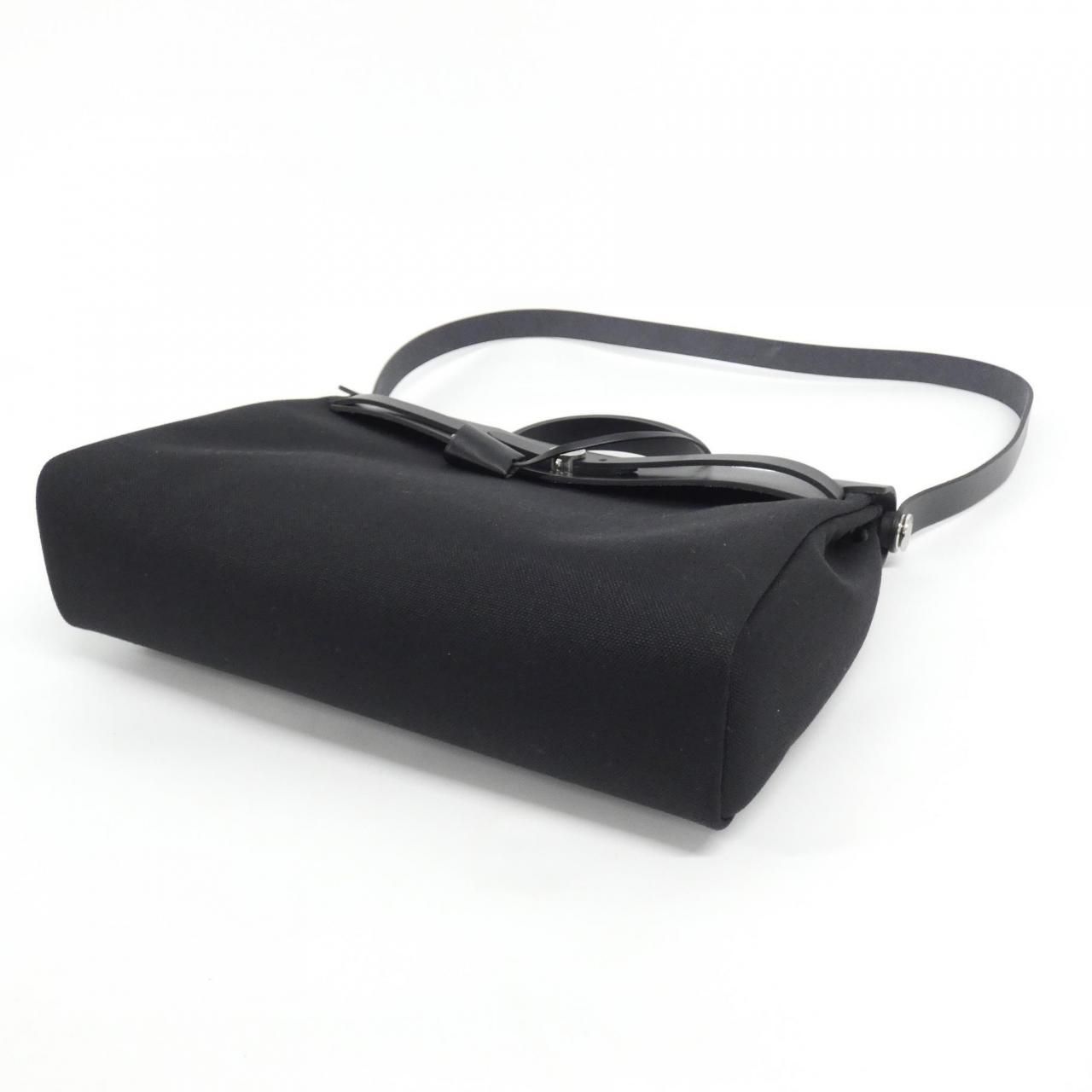 Hermes Herbag Zip Messenger 39 Shoulder — view 3