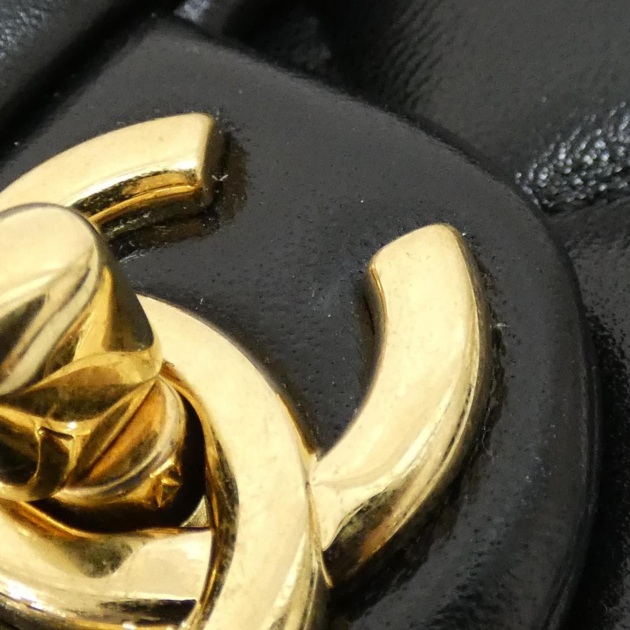 Chanel Shoulder Bag Black — view 5