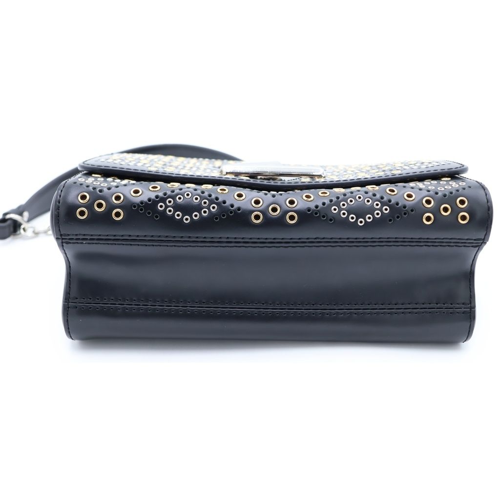 Louis Vuitton Epi Twist MM 2-Way Chain Shoulder Bag Black Leather Silver — view 4
