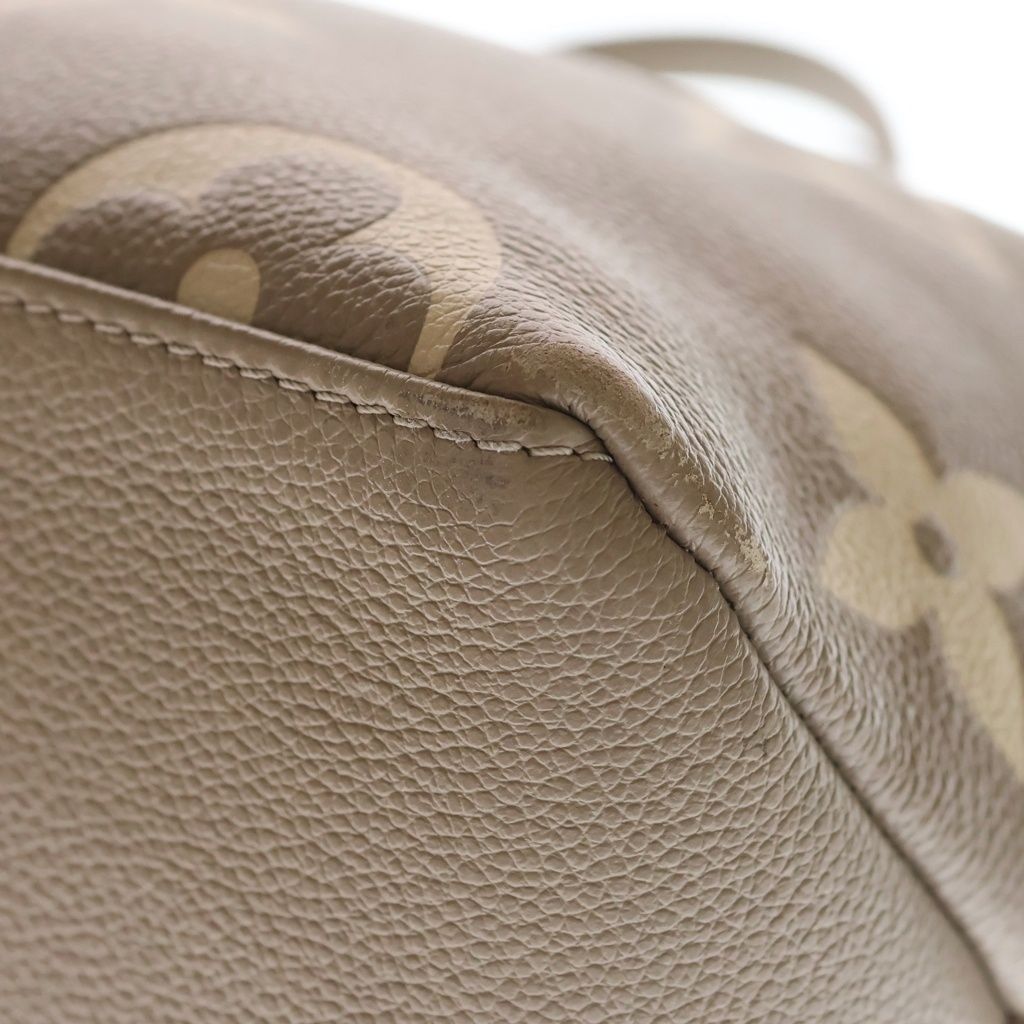 Louis Vuitton Monogram Empreinte Petit Palais PM Leather 2-Way Bag Beige — view 5