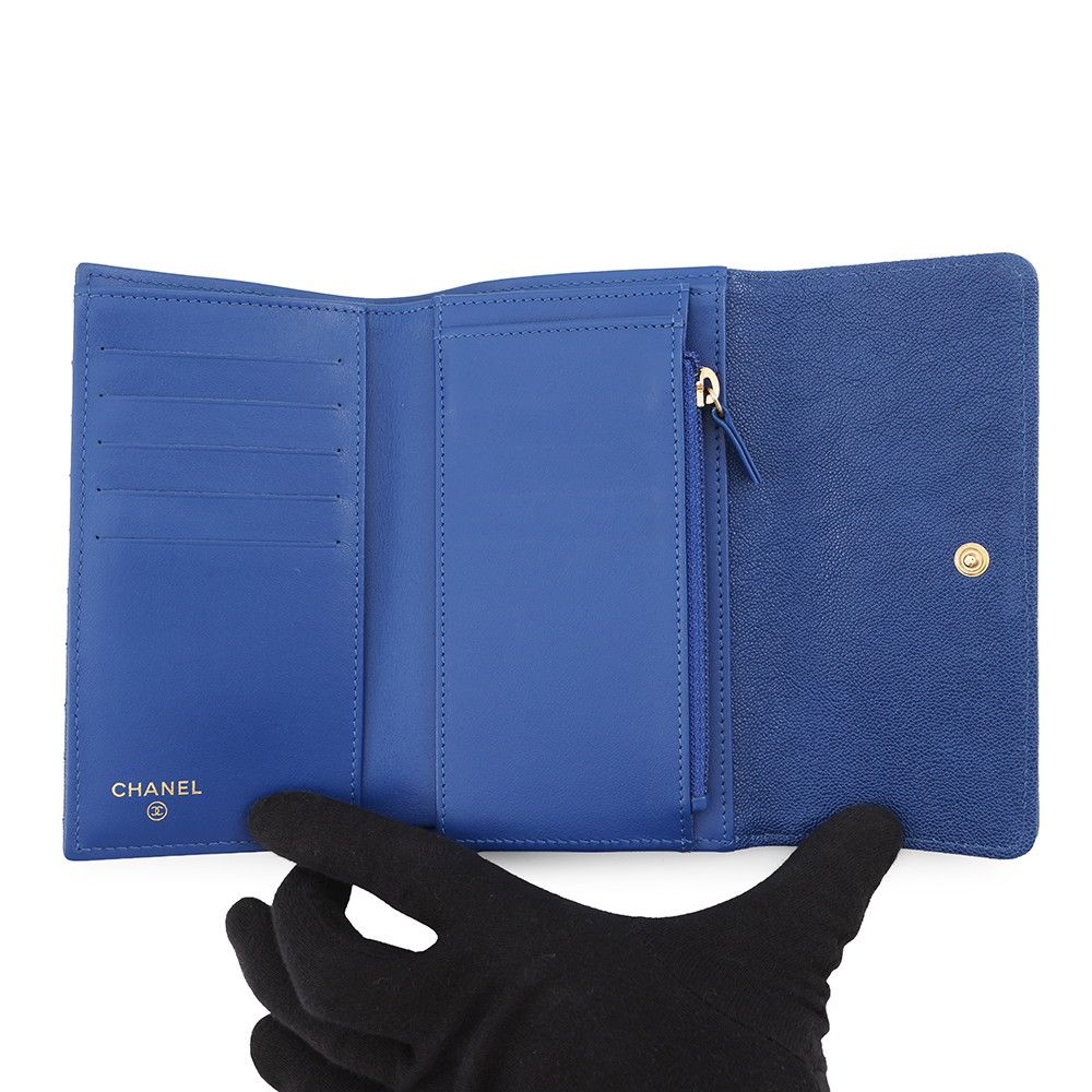 Chanel Trifold Wallet Boy CC Logo Quilted Caviar Leather — view 4