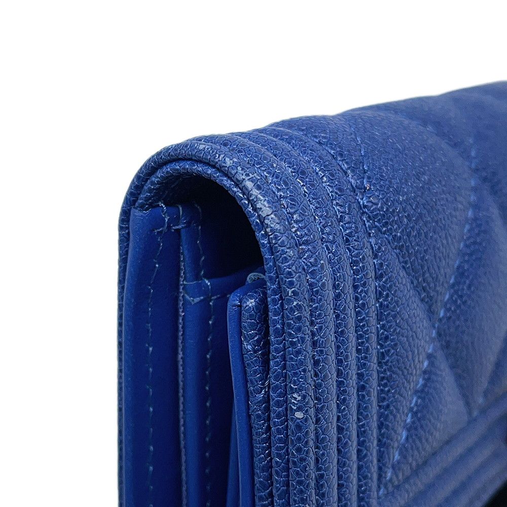 Chanel Trifold Wallet Boy CC Logo Quilted Caviar Leather — view 7