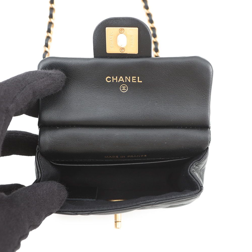 Chanel Chain Shoulder Bag Quilted CC Logo Lambskin Black — view 6