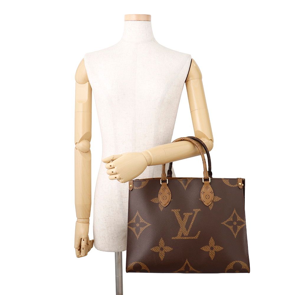 Louis Vuitton Tote Monogram Reverse Giant On The Go MM Handbag 2-Way — view 4