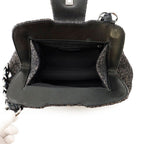 Chanel Shoulder Bag CC Logo Quilted Tweed Black — view 5