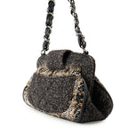 Chanel Shoulder Bag CC Logo Quilted Tweed Black — view 2